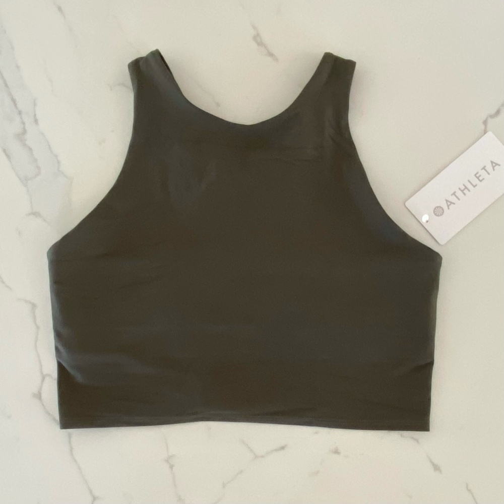 Athleta “Conscious Crop A-C” - arbor olive - size M - NWT